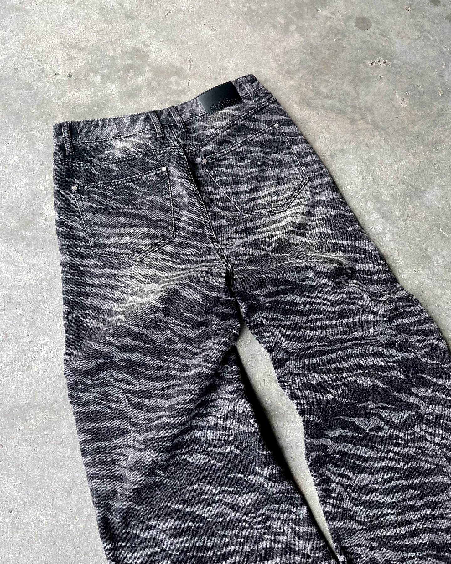 Siberian Denim in Black